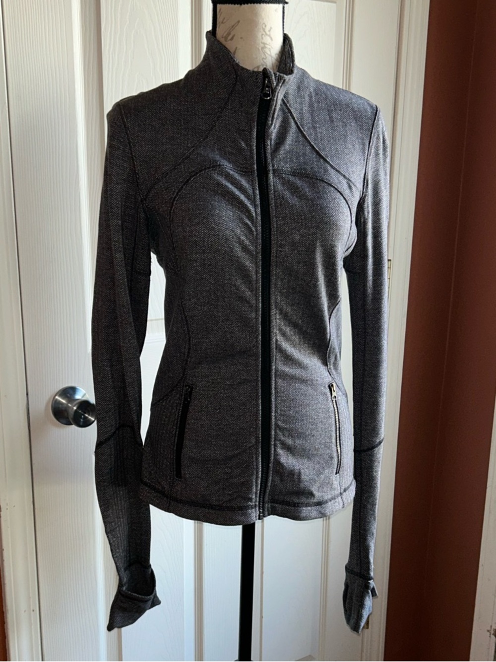 Lululemon Forme Herringbone Full Zip Jacket Athleticwear Athleisure Grey - Picture 2 of 10